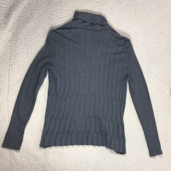 Dulcinea Sweater - Picture 2 of 10